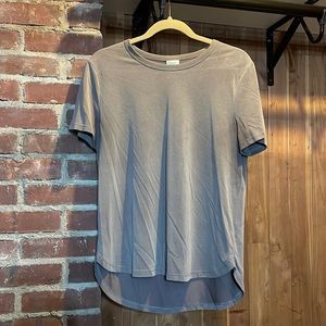 Taupe t shirt